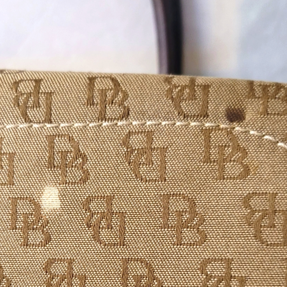 Dooney & Bourke Signature Canvas Tassle Shoulder Bag, Vintage Collectible - Picture 10 of 10